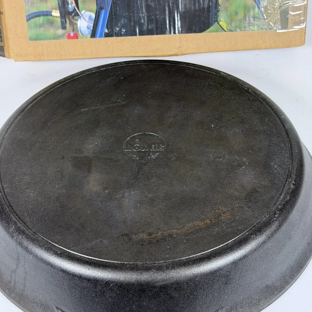Lodge 17-Inch Cast Iron Skillet 17SK Dual Handle Pre-Seasoned USA Made